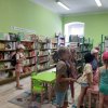ODWIEDZINY DZIECI Z MIEJSKIEJ I GMINNEJ BIBLIOTEKI PUBLICZNEJ W NYSIE