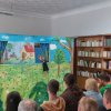 TEATRZYK KUKIEŁKOWY TRWA - GOŚĆMI BYLI UCZESTNICY ŚRODOWISKOWEGO DOMU SAMOPOMOCY W PACZKOWIE